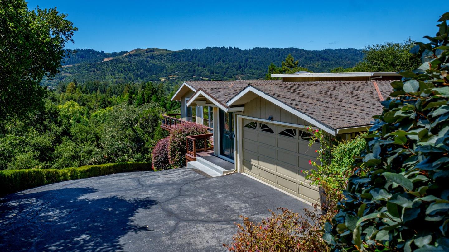 Detail Gallery Image 4 of 43 For Kiowa Ct, Portola Valley,  CA 94028 - 5 Beds | 3/1 Baths