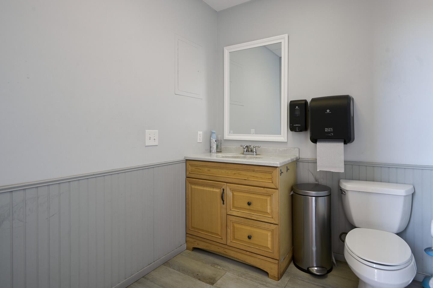 Detail Gallery Image 20 of 27 For 1100 Industrial Rd #18,  San Carlos,  CA 94070 - – Beds | – Baths