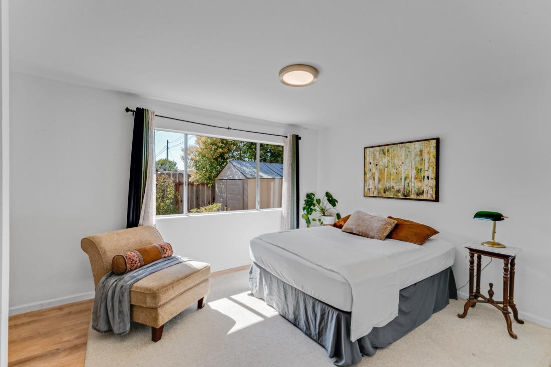 Detail Gallery Image 12 of 39 For 2529 Orchard St, Soquel,  CA 95073 - 4 Beds | 2 Baths