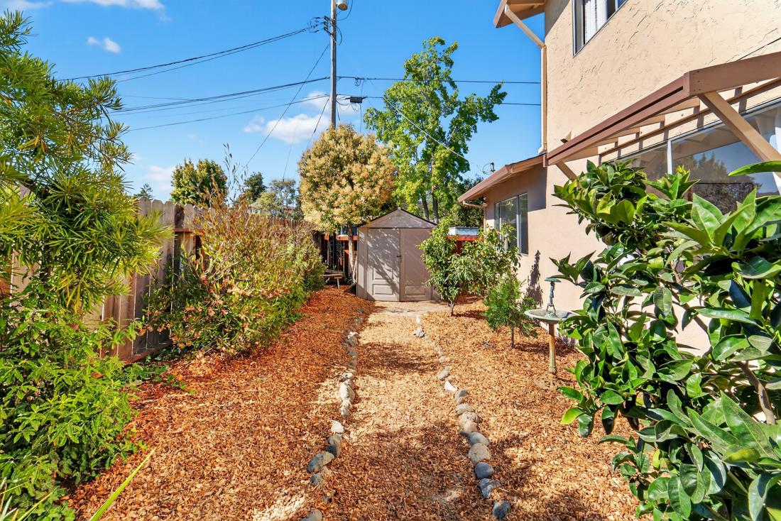 Detail Gallery Image 26 of 39 For 2529 Orchard St, Soquel,  CA 95073 - 4 Beds | 2 Baths