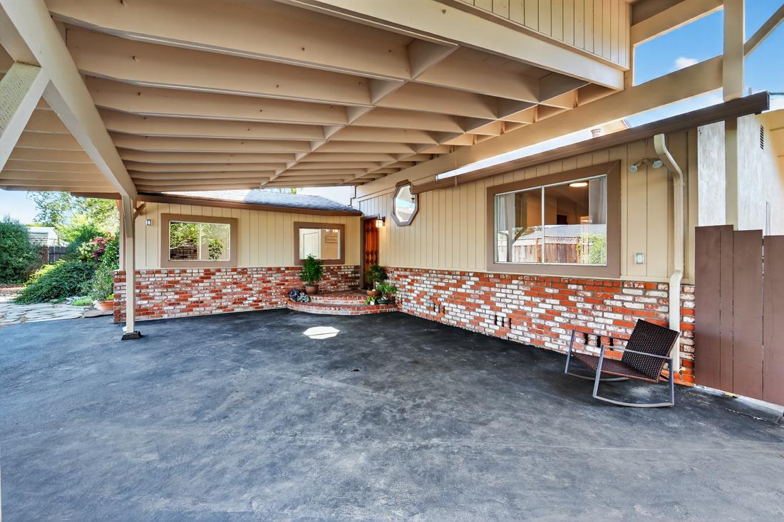 Detail Gallery Image 4 of 39 For 2529 Orchard St, Soquel,  CA 95073 - 4 Beds | 2 Baths