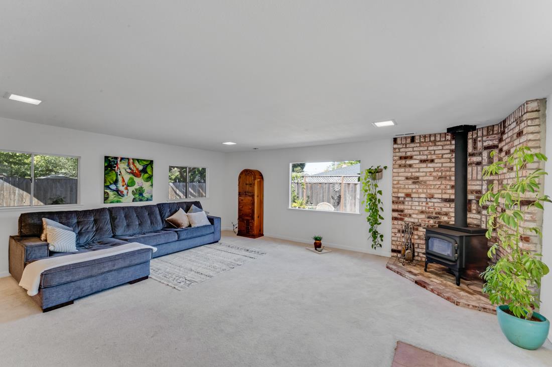 Detail Gallery Image 7 of 39 For 2529 Orchard St, Soquel,  CA 95073 - 4 Beds | 2 Baths