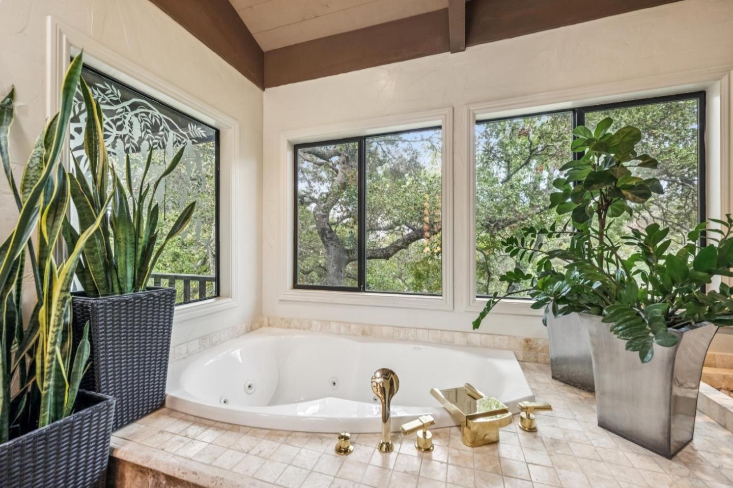Detail Gallery Image 31 of 43 For 61 Oak Haven Way, Woodside,  CA 94062 - 4 Beds | 3/1 Baths