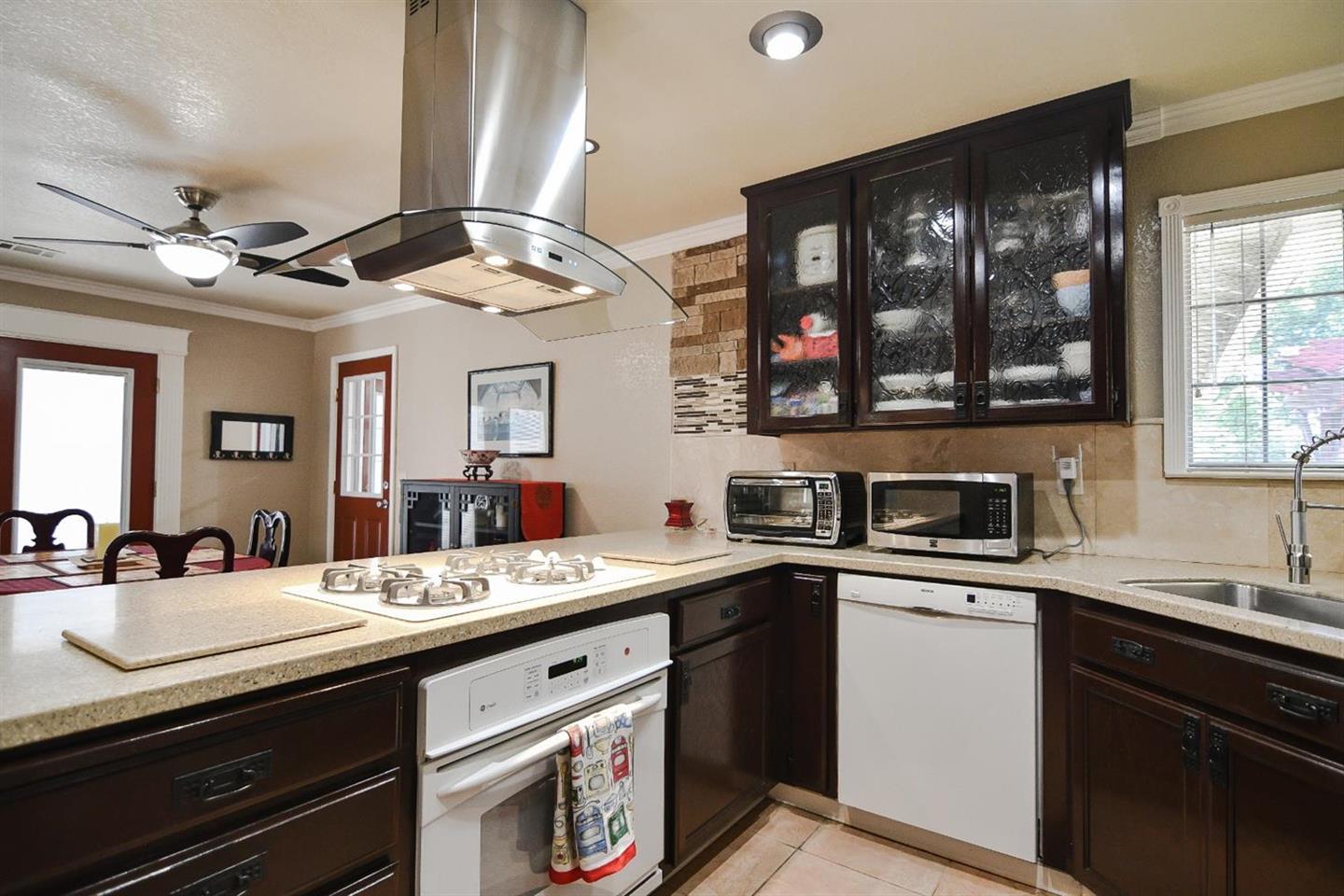 Detail Gallery Image 8 of 24 For 2630 Bonifacio Dr, Tracy,  CA 95376 - 3 Beds | 2 Baths
