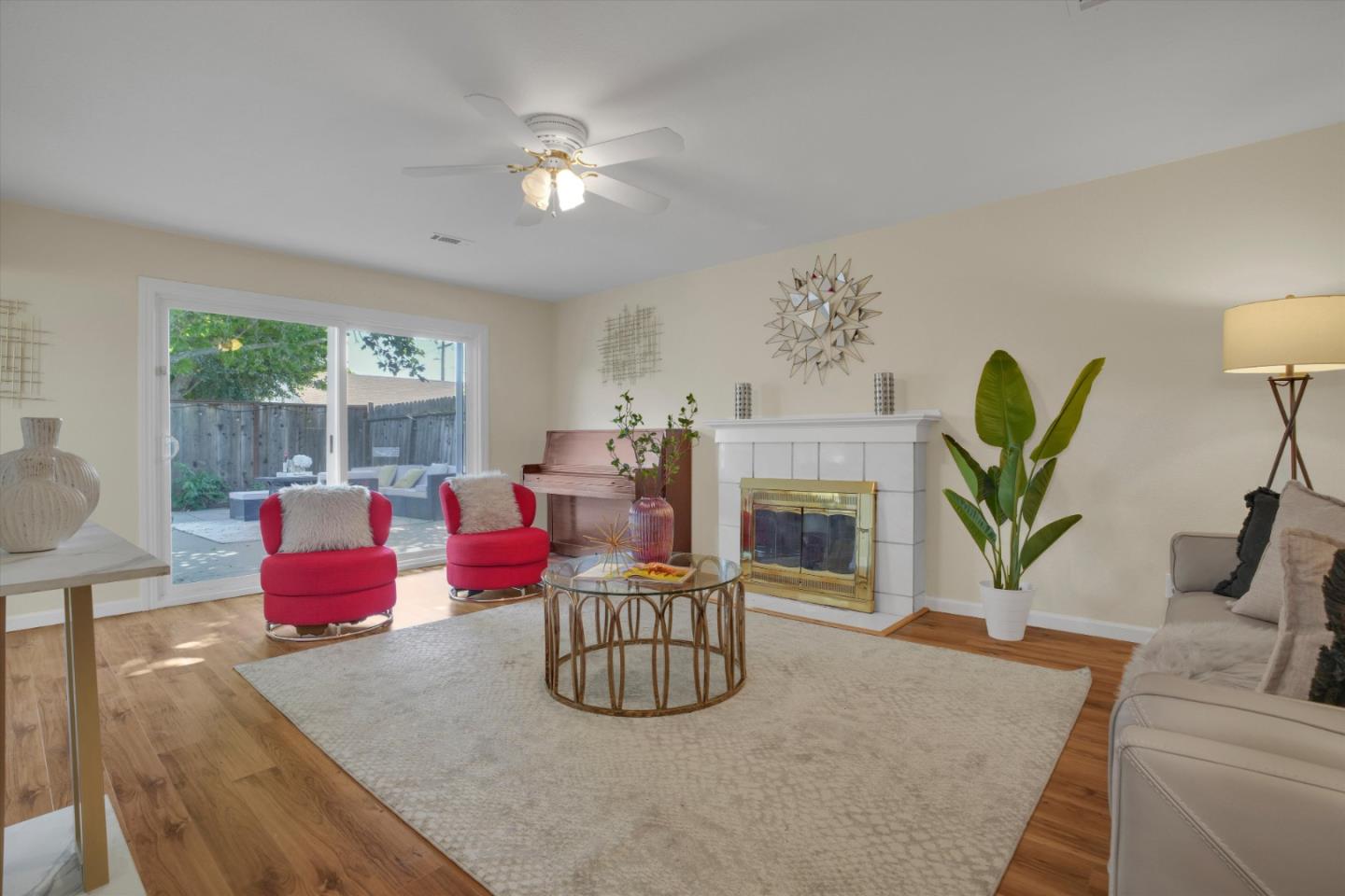 Detail Gallery Image 11 of 37 For 1909 Crestwood Dr, Antioch,  CA 94509 - 3 Beds | 2 Baths