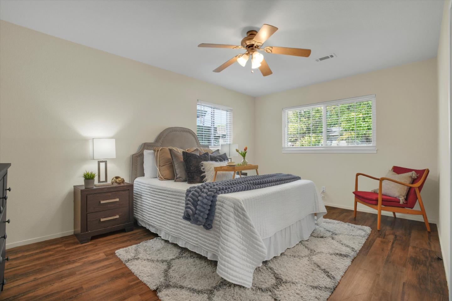 Detail Gallery Image 14 of 37 For 1909 Crestwood Dr, Antioch,  CA 94509 - 3 Beds | 2 Baths
