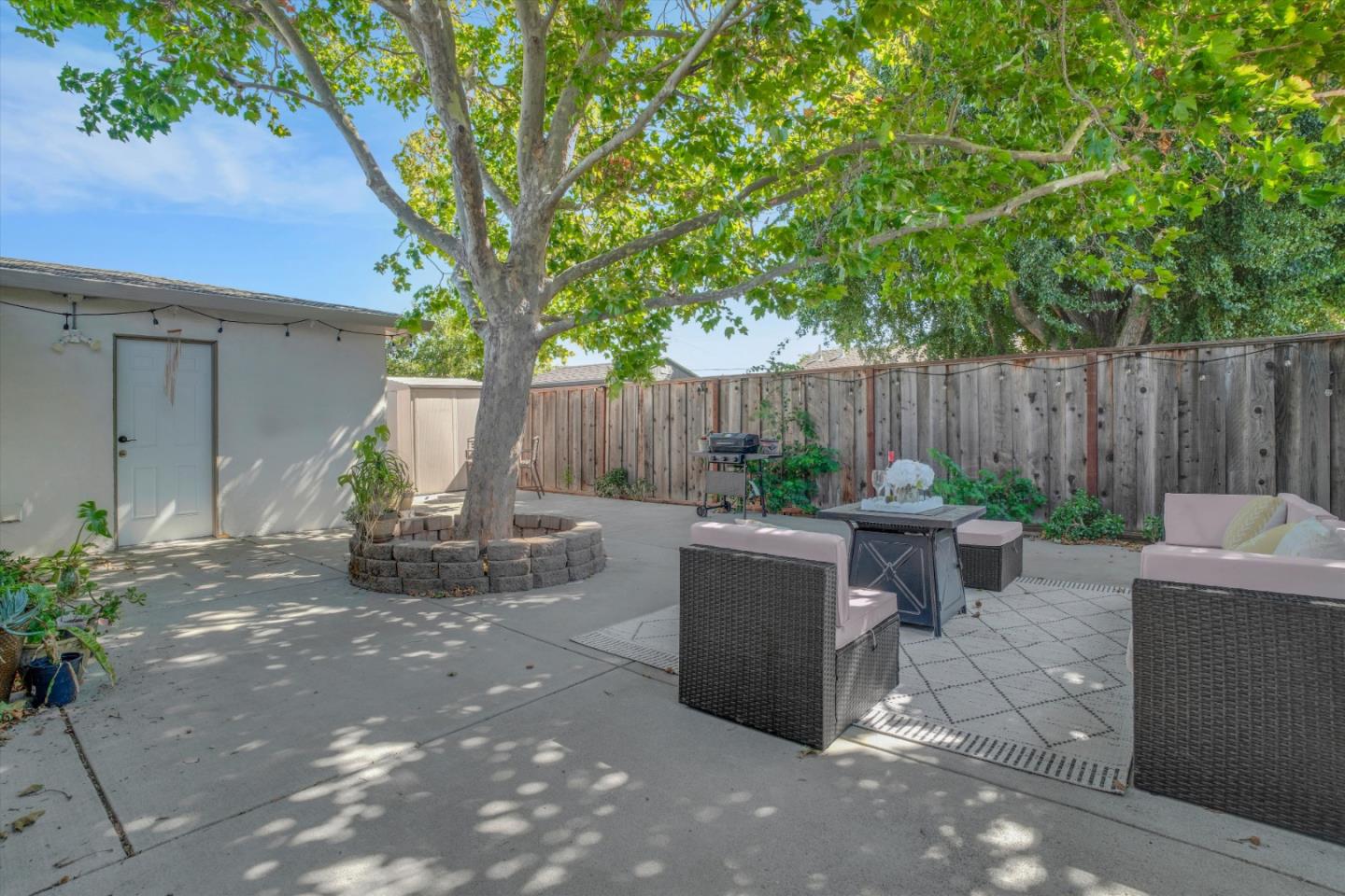 Detail Gallery Image 21 of 37 For 1909 Crestwood Dr, Antioch,  CA 94509 - 3 Beds | 2 Baths