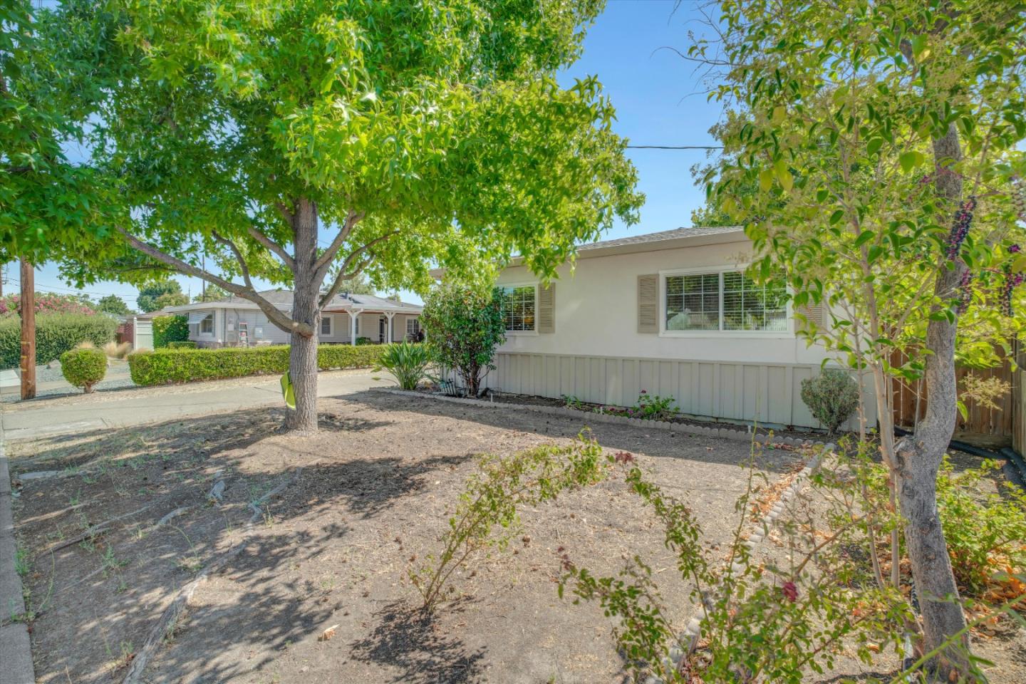 Detail Gallery Image 31 of 37 For 1909 Crestwood Dr, Antioch,  CA 94509 - 3 Beds | 2 Baths
