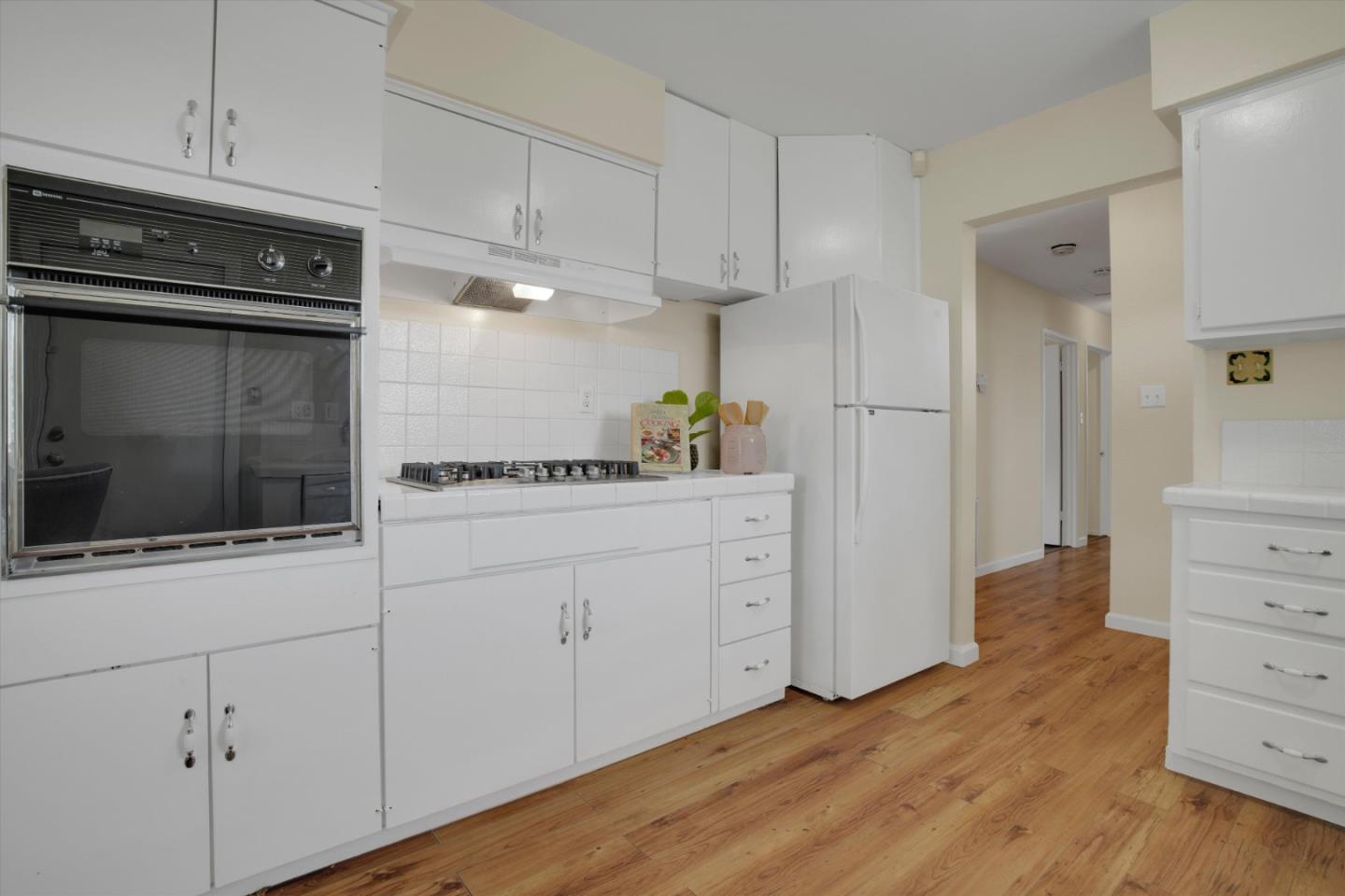 Detail Gallery Image 7 of 37 For 1909 Crestwood Dr, Antioch,  CA 94509 - 3 Beds | 2 Baths