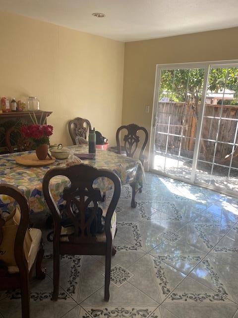 Detail Gallery Image 4 of 5 For 1310 Park Pleasant Cir, San Jose,  CA 95127 - 3 Beds | 2 Baths