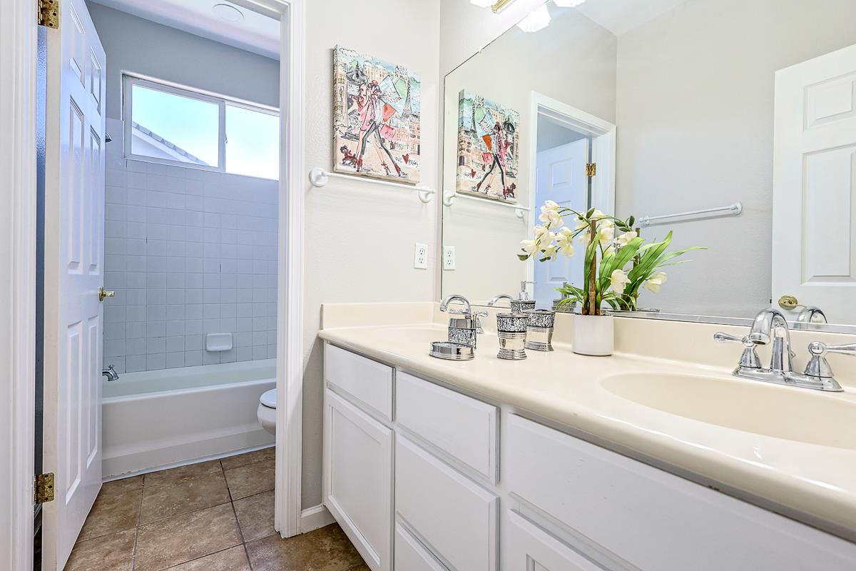 Detail Gallery Image 22 of 39 For 2335 Cypress Dr, Tracy,  CA 95377 - 6 Beds | 3 Baths