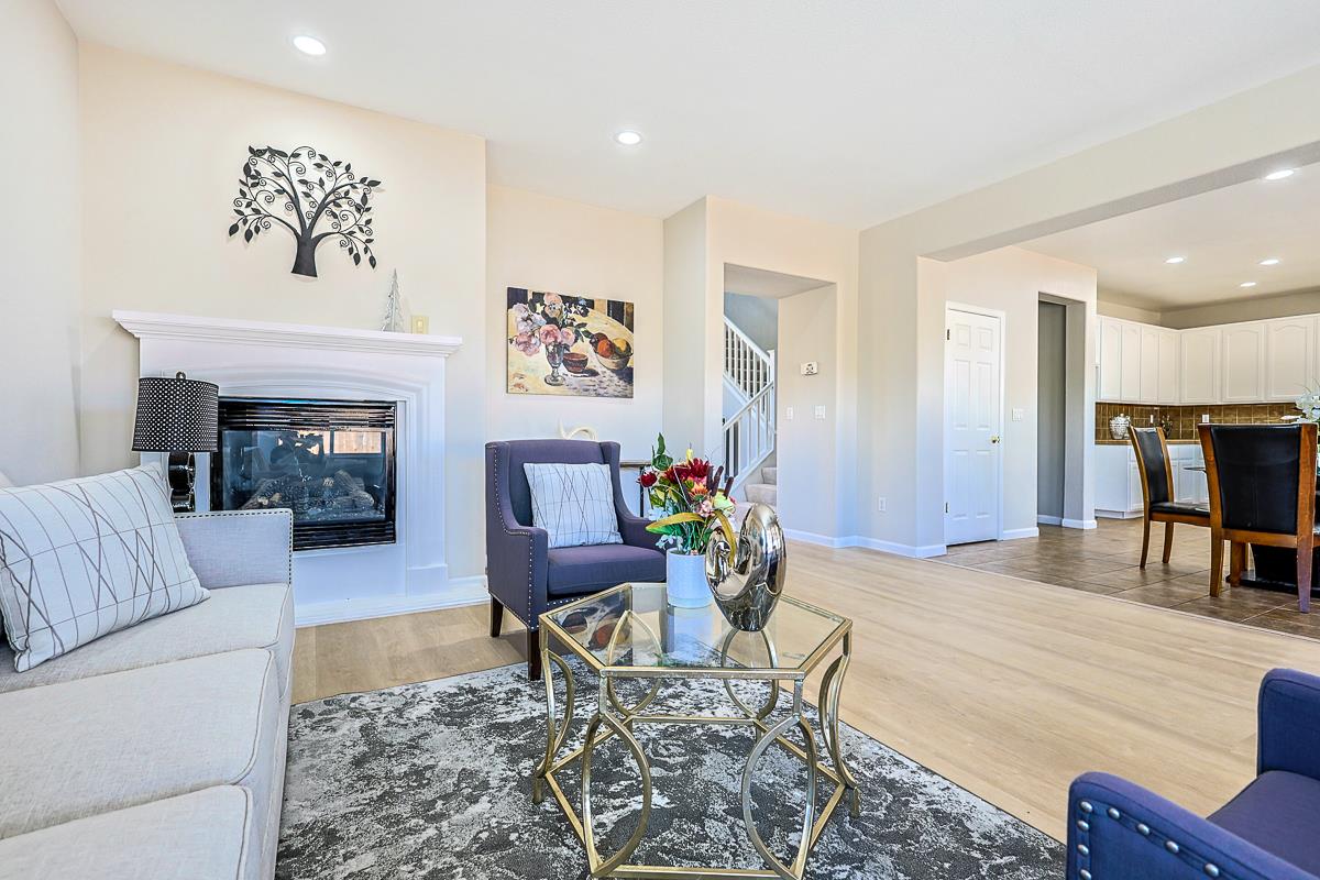 Detail Gallery Image 3 of 39 For 2335 Cypress Dr, Tracy,  CA 95377 - 6 Beds | 3 Baths