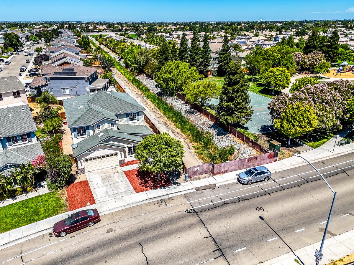 Detail Gallery Image 37 of 39 For 2335 Cypress Dr, Tracy,  CA 95377 - 6 Beds | 3 Baths