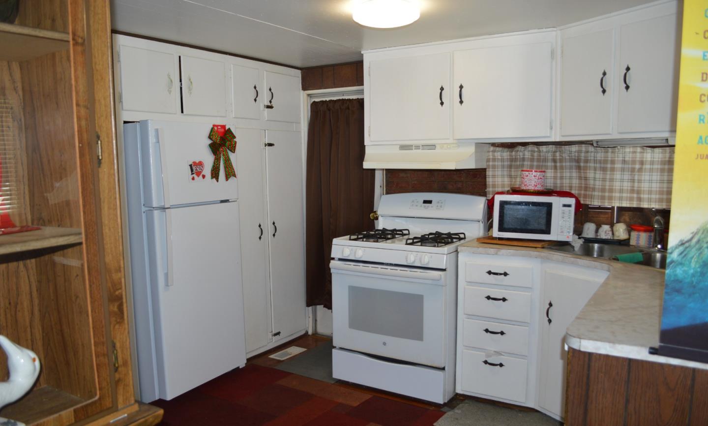 Detail Gallery Image 3 of 10 For 1830 E Yosemite #7,  Manteca,  CA 95336 - 1 Beds | 1 Baths