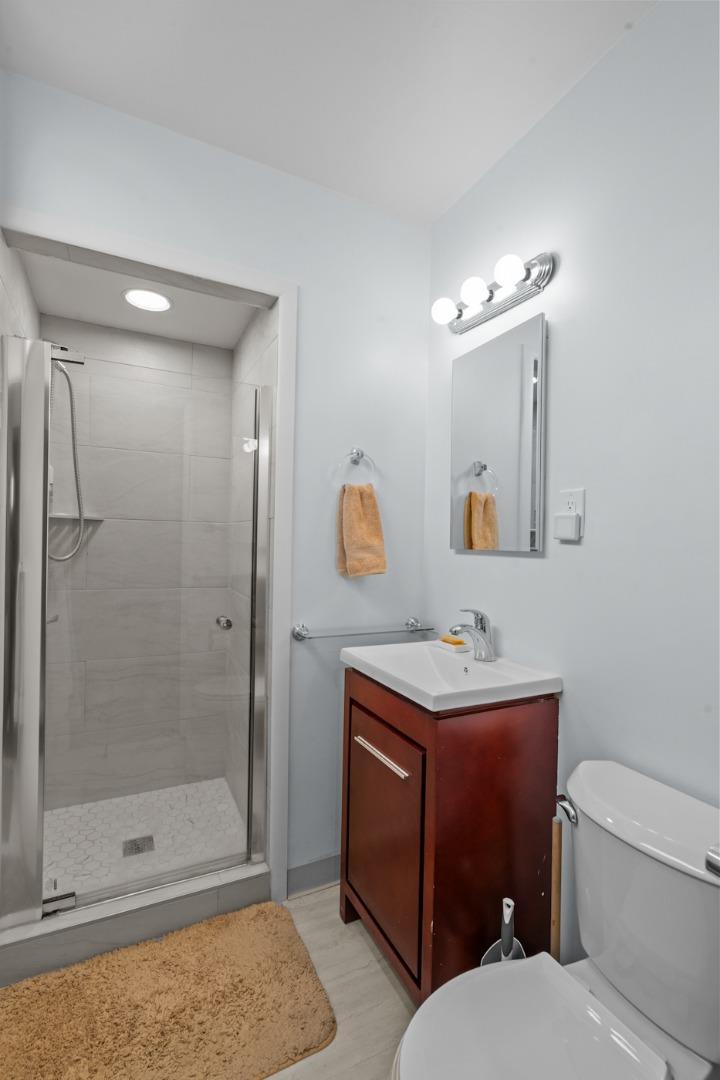 Detail Gallery Image 14 of 31 For 42 Skyline Dr, Daly City,  CA 94015 - 6 Beds | 3 Baths