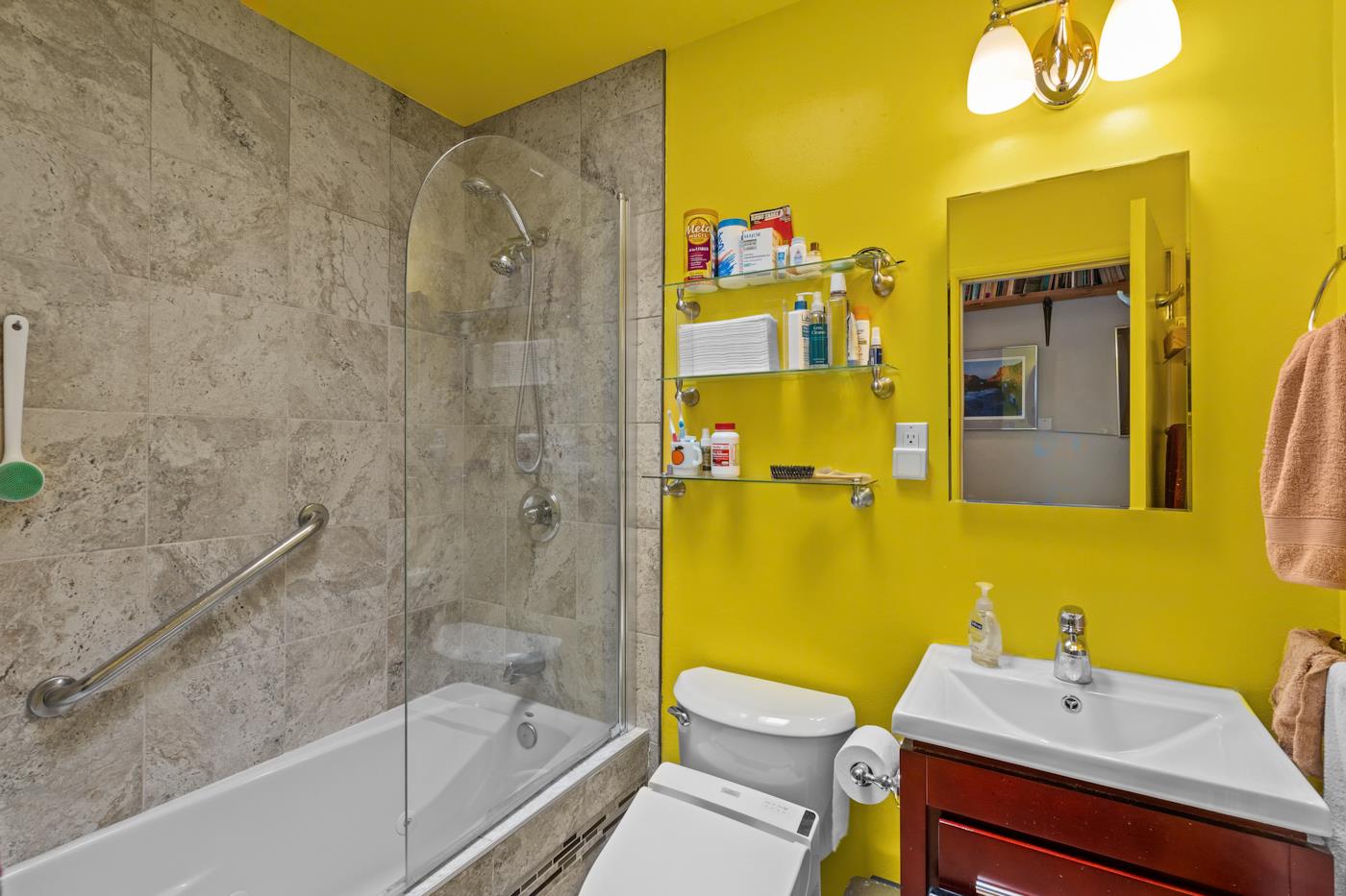 Detail Gallery Image 17 of 31 For 42 Skyline Dr, Daly City,  CA 94015 - 6 Beds | 3 Baths