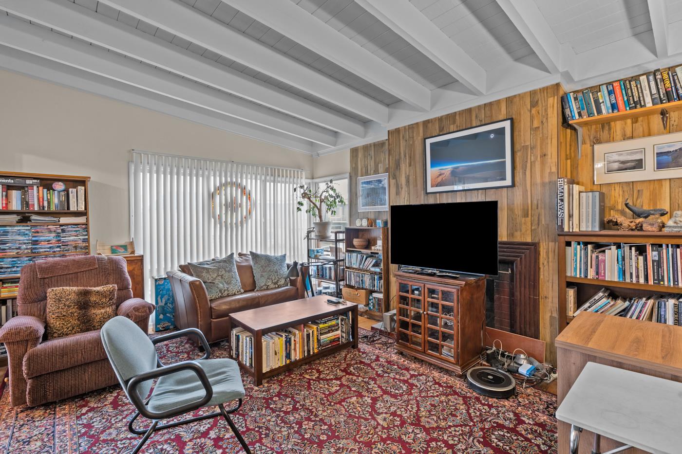Detail Gallery Image 3 of 31 For 42 Skyline Dr, Daly City,  CA 94015 - 6 Beds | 3 Baths