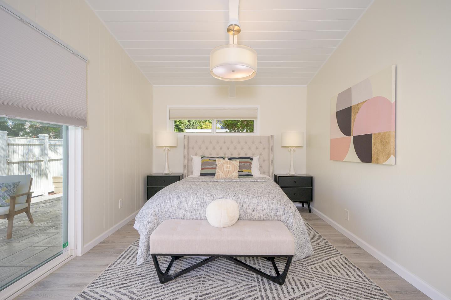 Detail Gallery Image 13 of 24 For 3222 Ramona St, Palo Alto,  CA 94306 - 4 Beds | 2 Baths