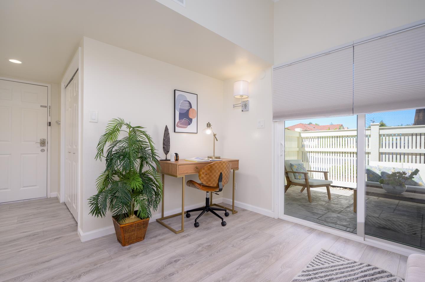 Detail Gallery Image 14 of 24 For 3222 Ramona St, Palo Alto,  CA 94306 - 4 Beds | 2 Baths