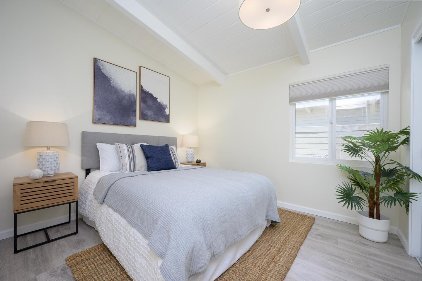 Detail Gallery Image 18 of 24 For 3222 Ramona St, Palo Alto,  CA 94306 - 4 Beds | 2 Baths