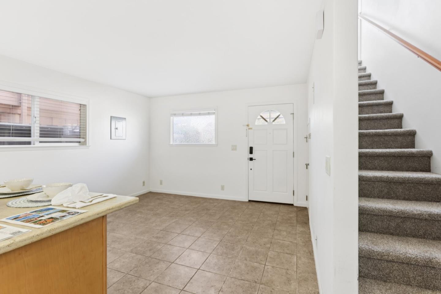 Detail Gallery Image 10 of 31 For 775 Mermaid Ave, Pacific Grove,  CA 93950 - 1 Beds | 1 Baths