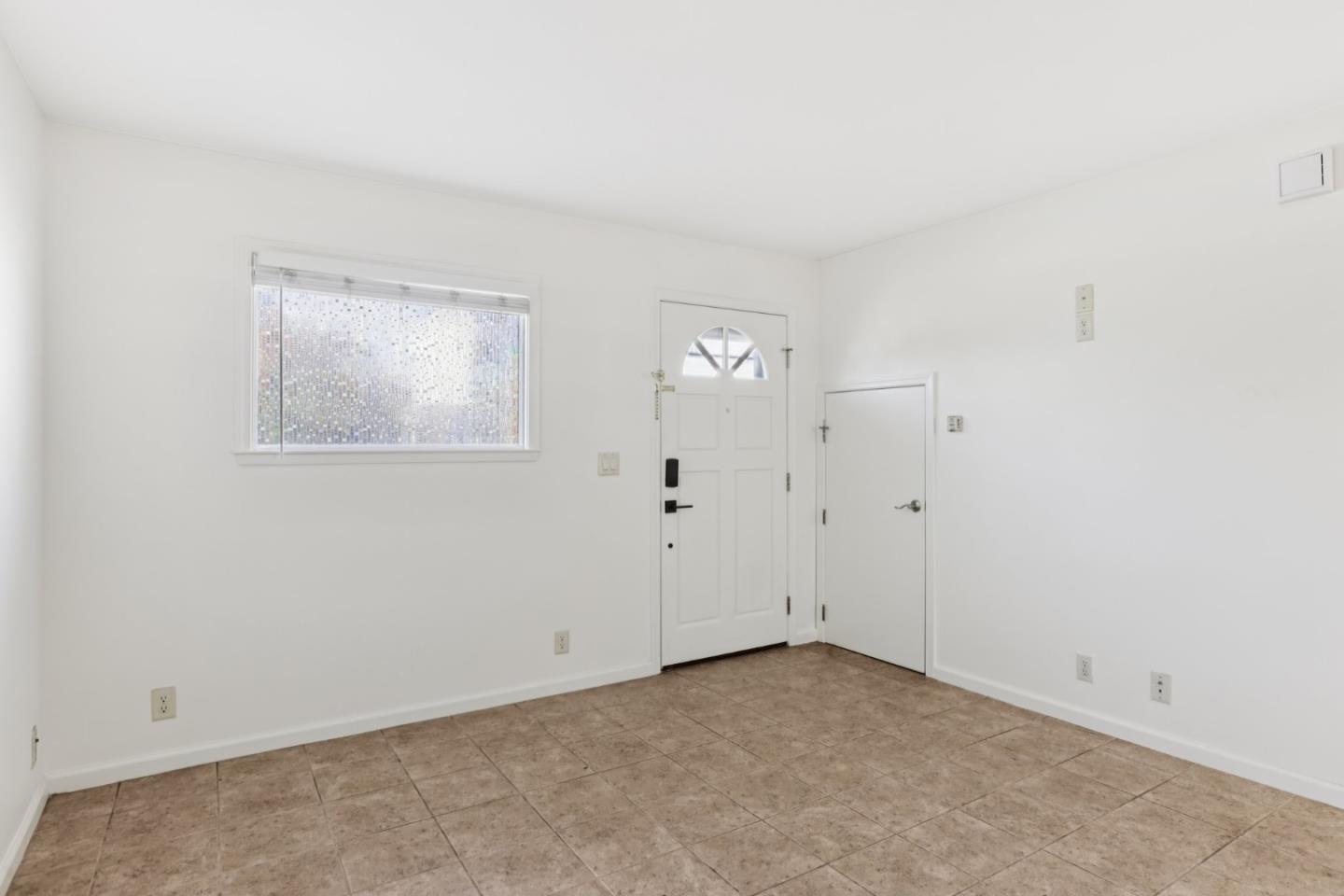 Detail Gallery Image 11 of 31 For 775 Mermaid Ave, Pacific Grove,  CA 93950 - 1 Beds | 1 Baths