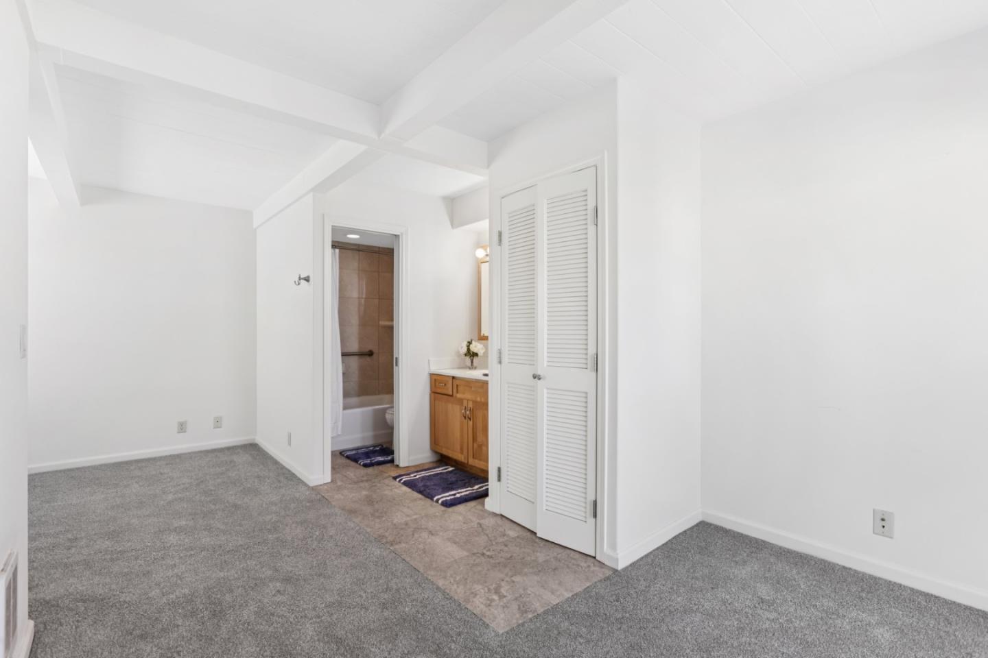 Detail Gallery Image 15 of 31 For 775 Mermaid Ave, Pacific Grove,  CA 93950 - 1 Beds | 1 Baths
