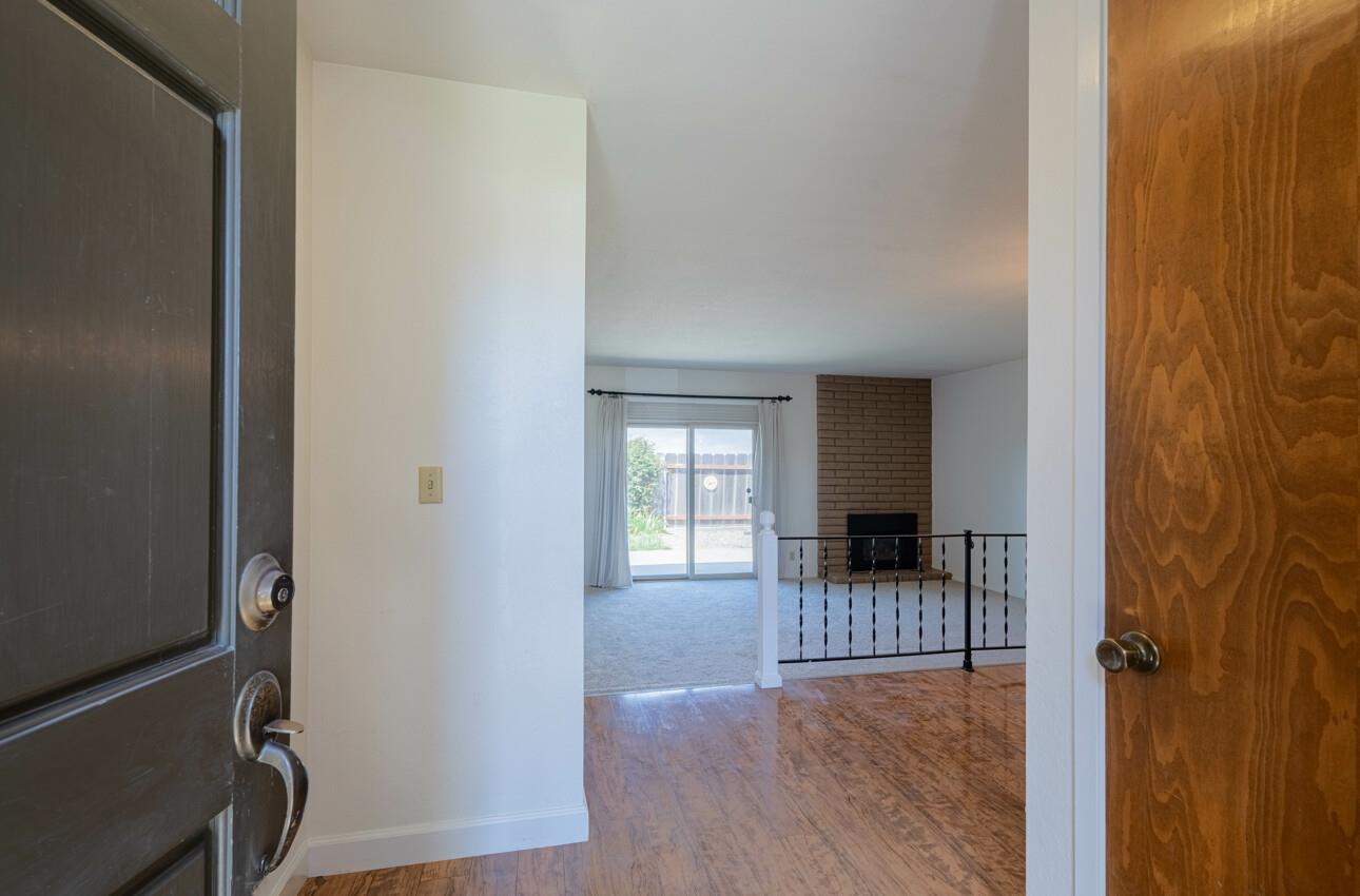 Detail Gallery Image 4 of 45 For 522 & 524 San Blanco Ct, Salinas,  CA 93901 - – Beds | – Baths