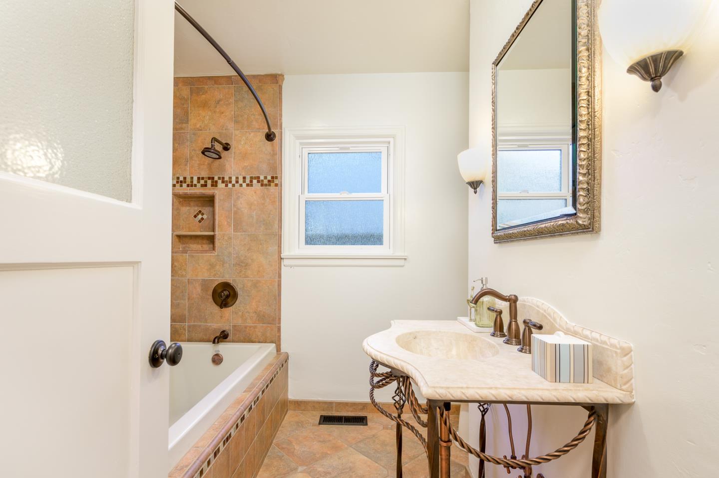 Detail Gallery Image 26 of 33 For 1037 Hazelwood Ave, San Jose,  CA 95125 - 3 Beds | 2 Baths
