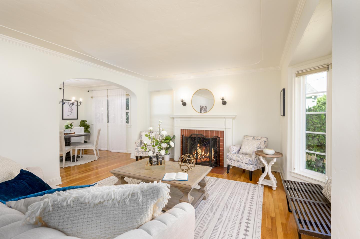 Detail Gallery Image 8 of 33 For 1037 Hazelwood Ave, San Jose,  CA 95125 - 3 Beds | 2 Baths
