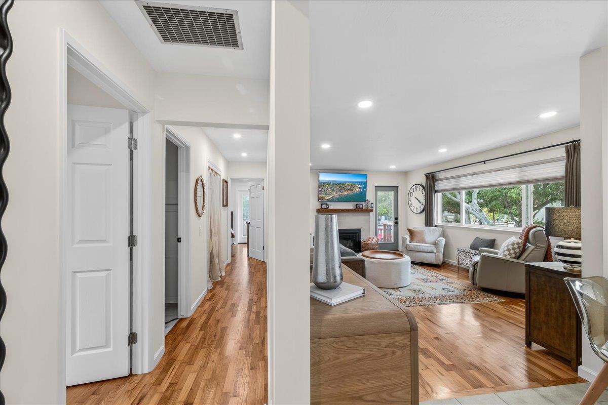 Detail Gallery Image 16 of 50 For 255 Sinex, Pacific Grove,  CA 93950 - 3 Beds | 2 Baths