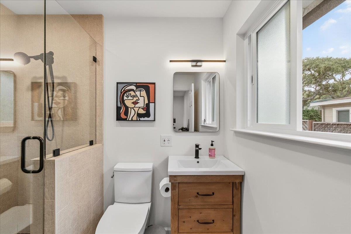 Detail Gallery Image 18 of 50 For 255 Sinex, Pacific Grove,  CA 93950 - 3 Beds | 2 Baths