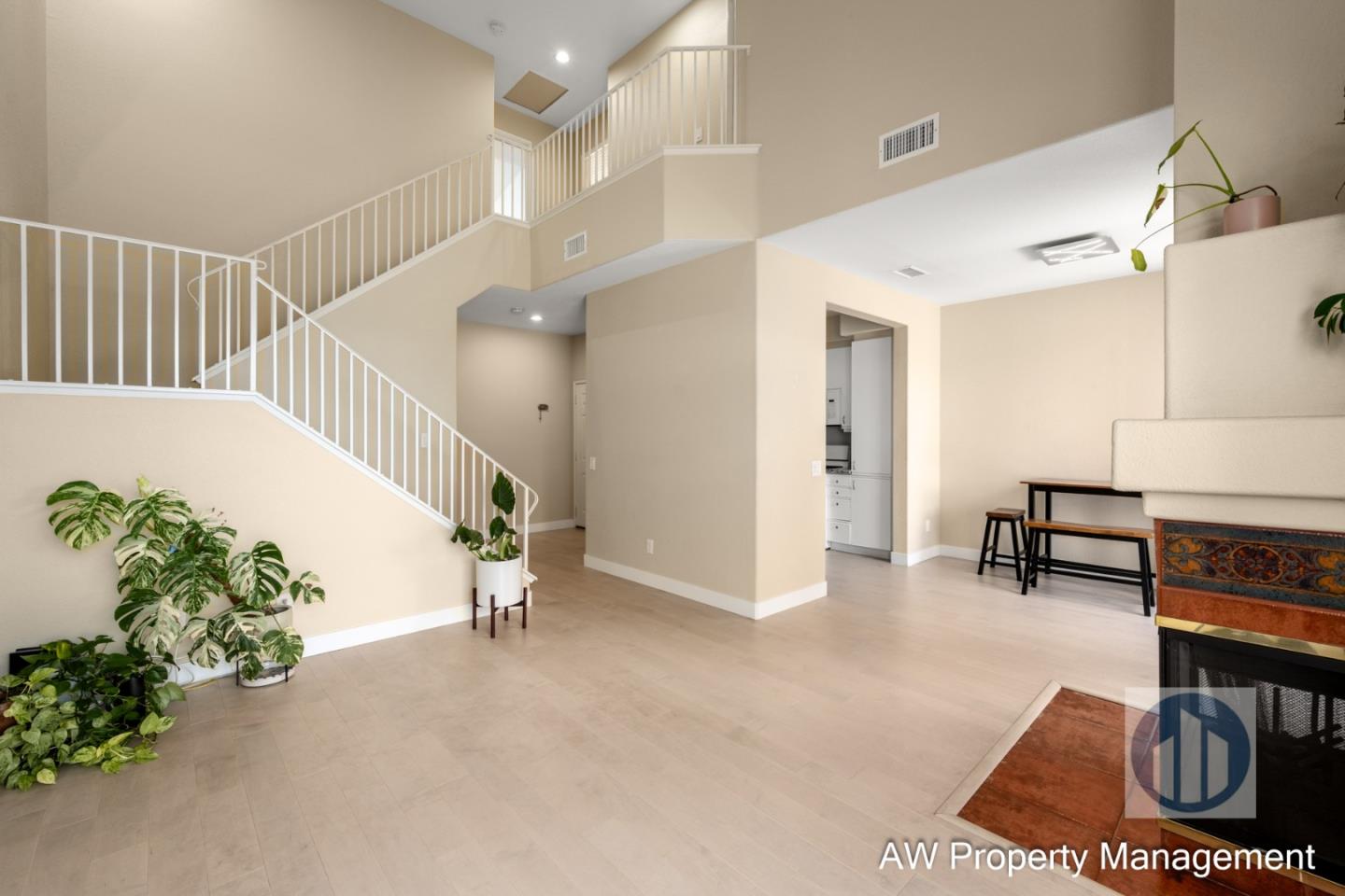 Detail Gallery Image 6 of 31 For 11661 Westview Pkwy, San Diego,  CA 92126 - 2 Beds | 2/1 Baths