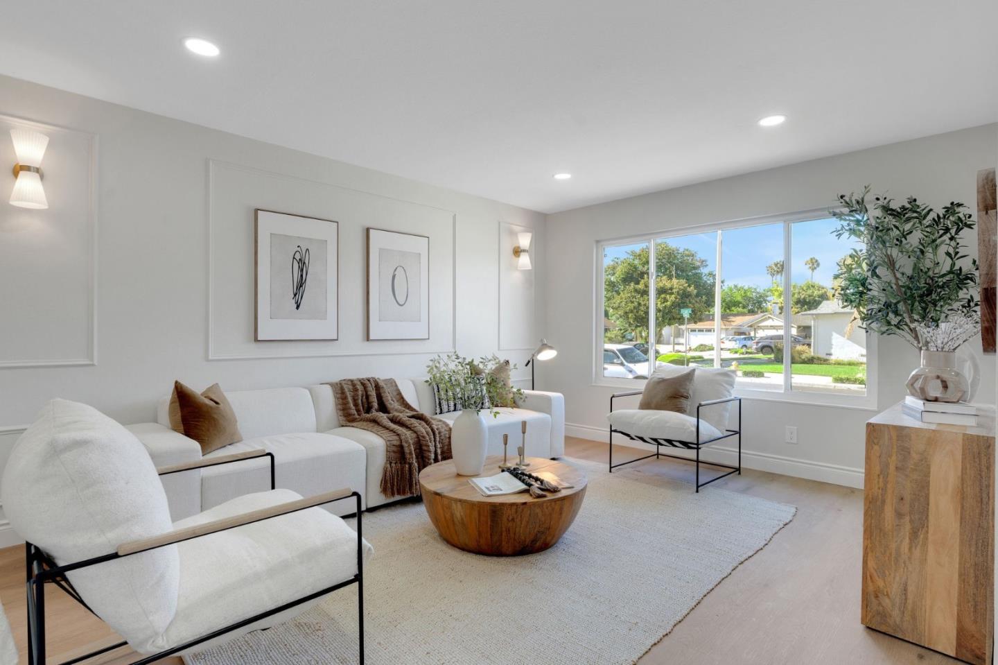 Detail Gallery Image 3 of 32 For 702 Cree Dr, San Jose,  CA 95123 - 4 Beds | 2 Baths