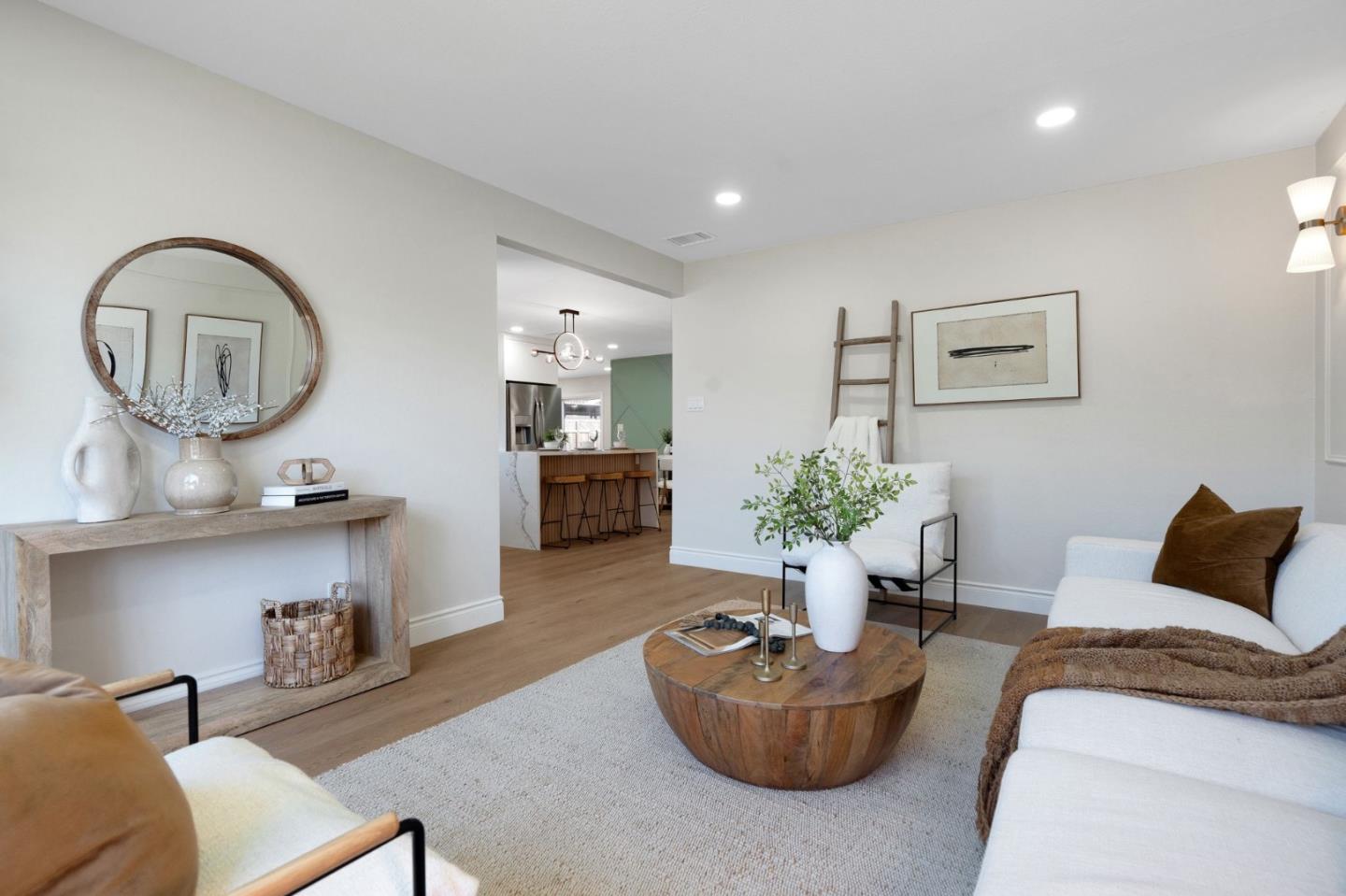 Detail Gallery Image 5 of 32 For 702 Cree Dr, San Jose,  CA 95123 - 4 Beds | 2 Baths
