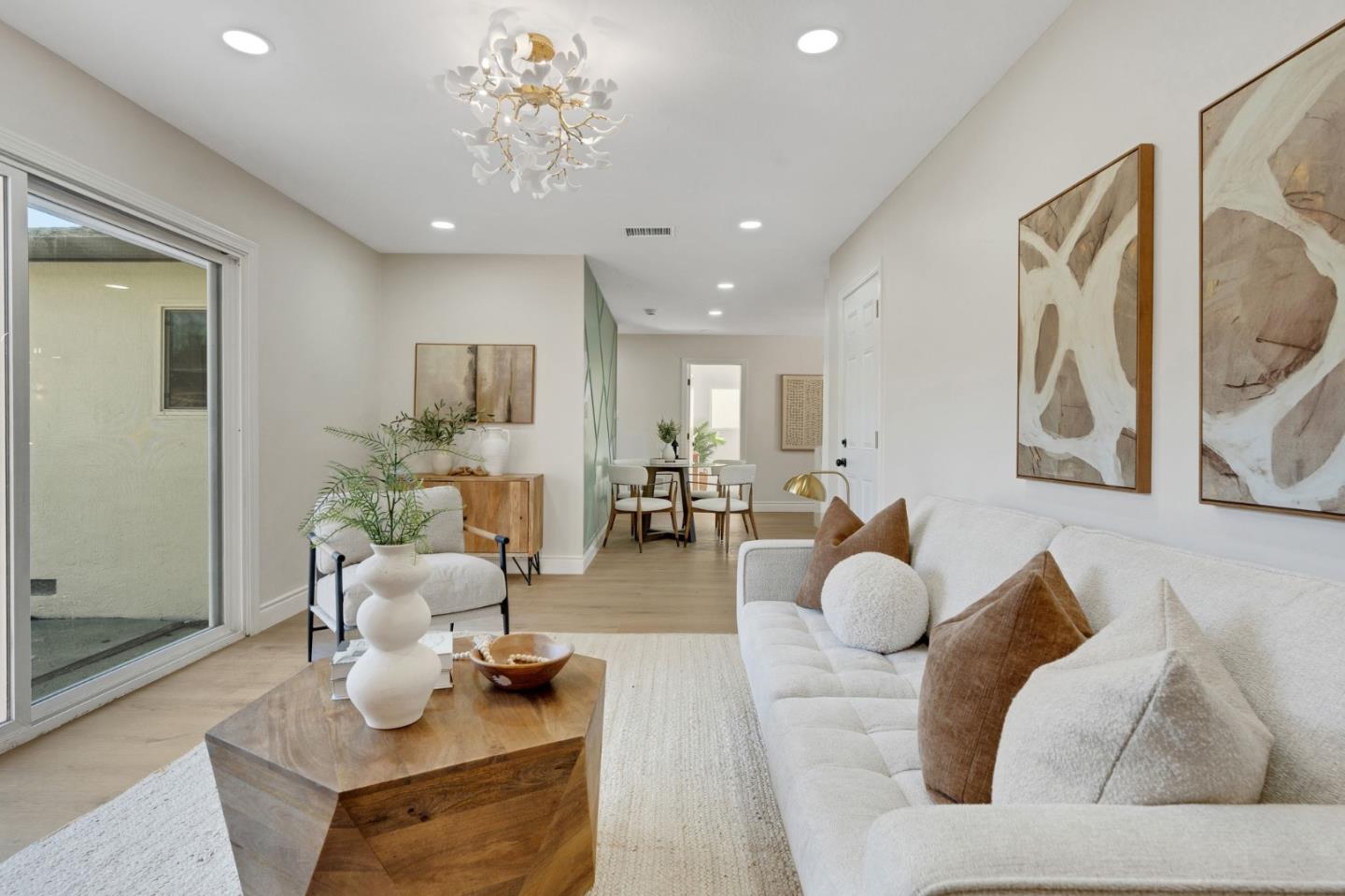 Detail Gallery Image 6 of 32 For 702 Cree Dr, San Jose,  CA 95123 - 4 Beds | 2 Baths