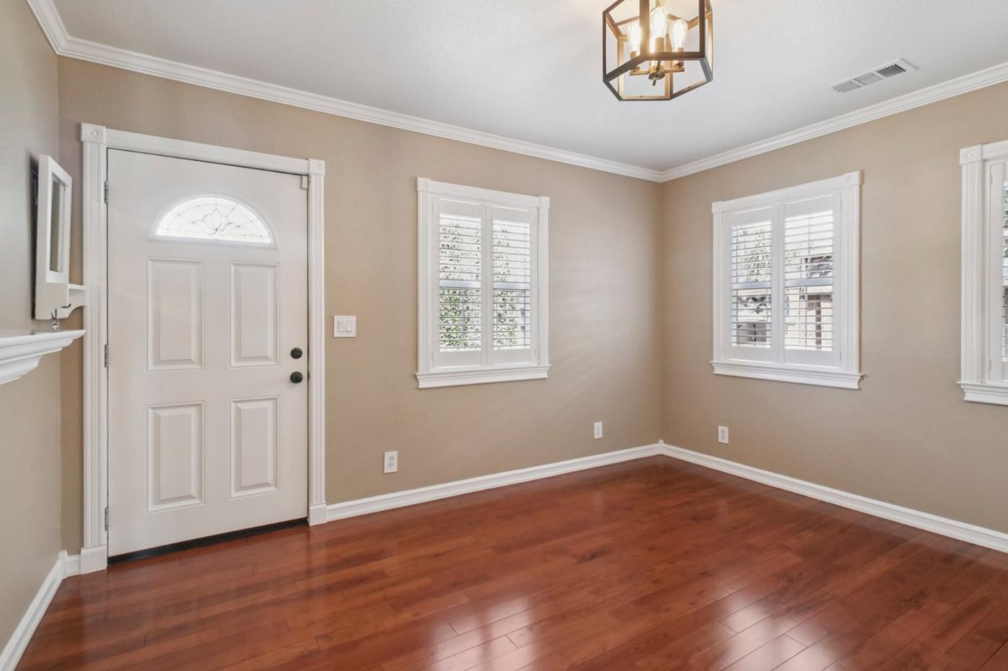 Detail Gallery Image 6 of 29 For 522 Gregory St, San Jose,  CA 95125 - 3 Beds | 2 Baths