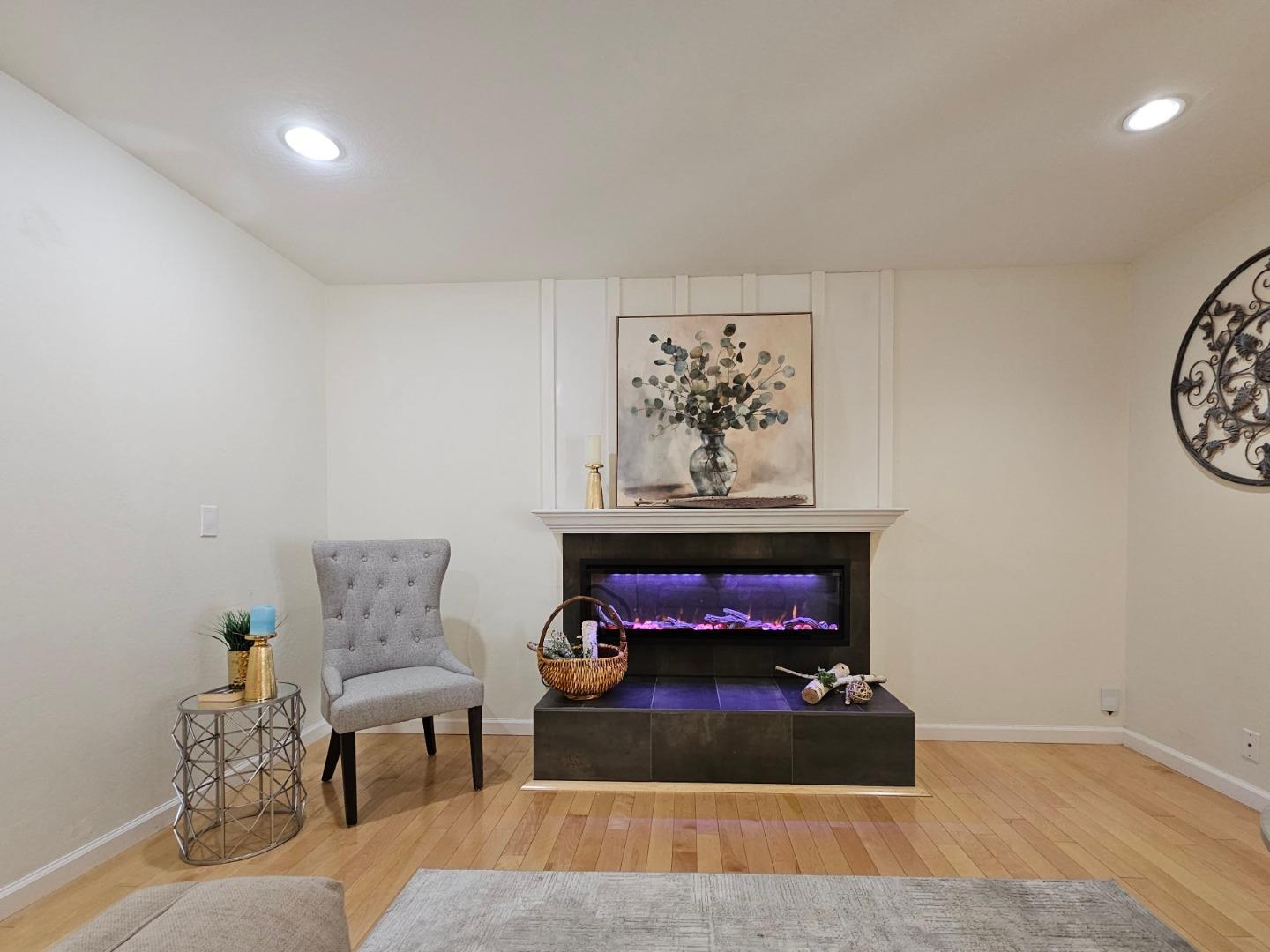 Detail Gallery Image 23 of 53 For 2474 Stokes St, San Jose,  CA 95128 - 3 Beds | 3 Baths