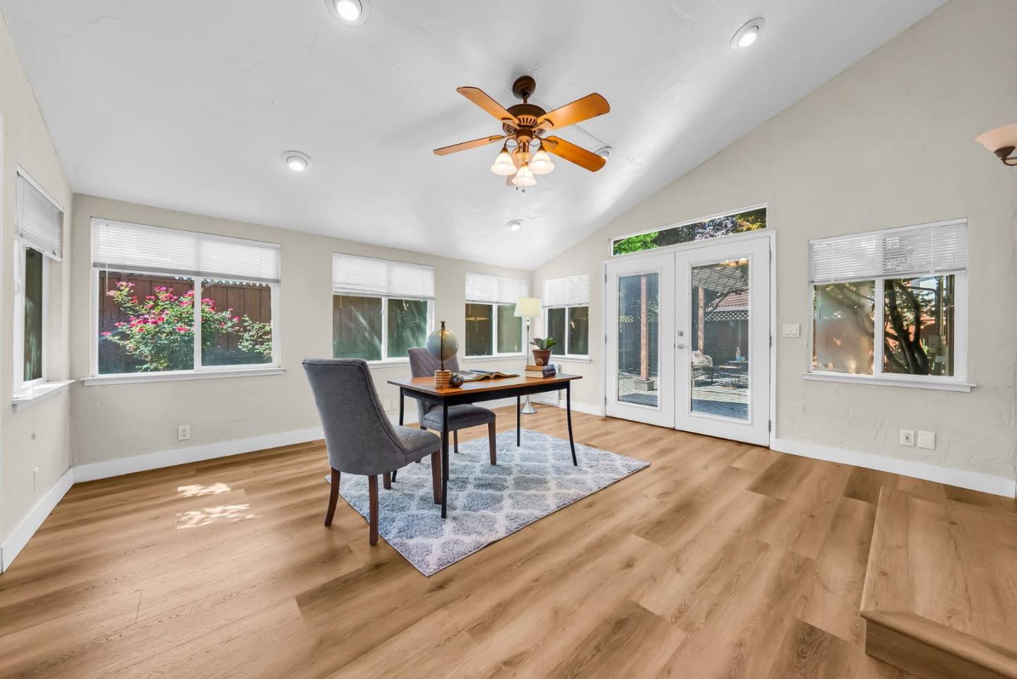Detail Gallery Image 27 of 53 For 2474 Stokes St, San Jose,  CA 95128 - 3 Beds | 3 Baths
