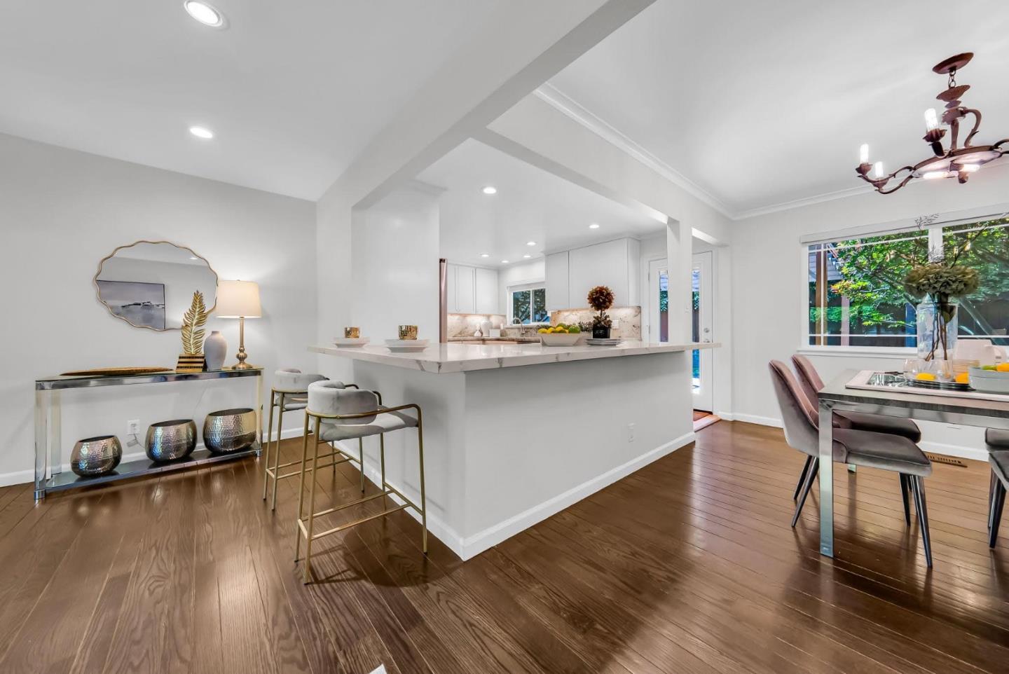 Detail Gallery Image 9 of 53 For 2474 Stokes St, San Jose,  CA 95128 - 3 Beds | 3 Baths