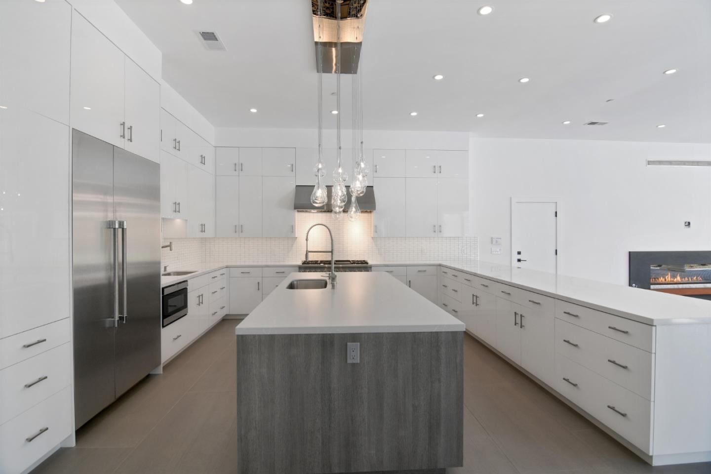 Detail Gallery Image 12 of 48 For 1505 Wedgewood Dr, Hillsborough,  CA 94010 - 4 Beds | 4/1 Baths
