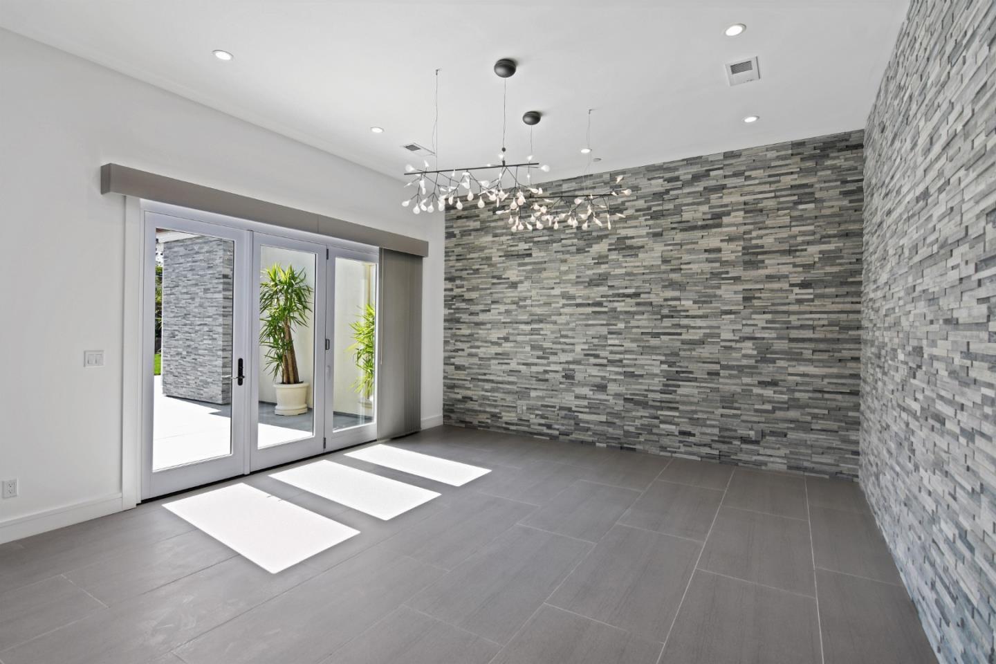 Detail Gallery Image 15 of 48 For 1505 Wedgewood Dr, Hillsborough,  CA 94010 - 4 Beds | 4/1 Baths