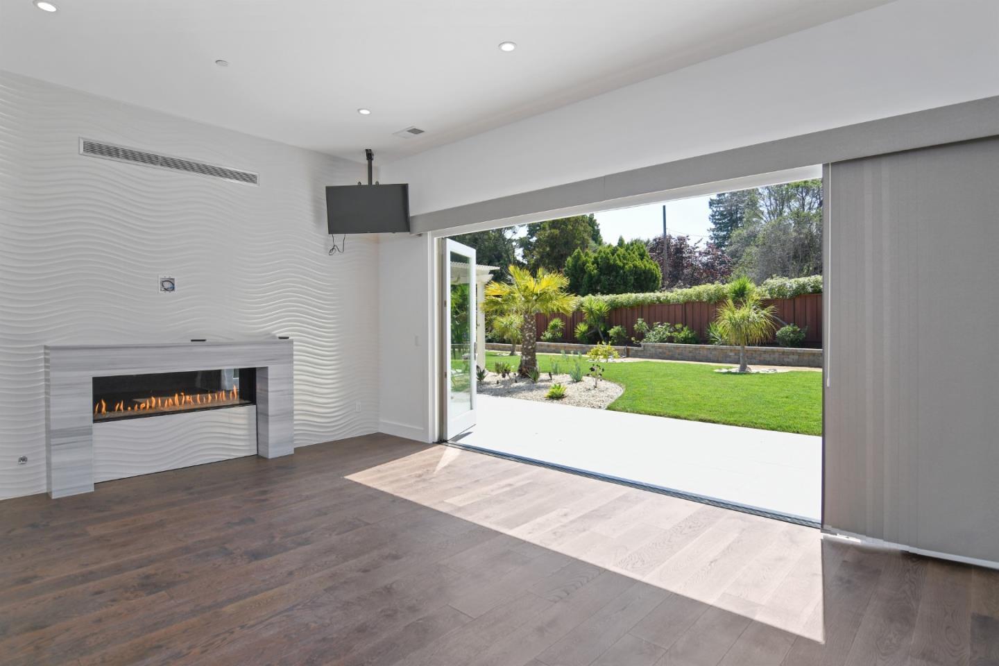 Detail Gallery Image 21 of 48 For 1505 Wedgewood Dr, Hillsborough,  CA 94010 - 4 Beds | 4/1 Baths