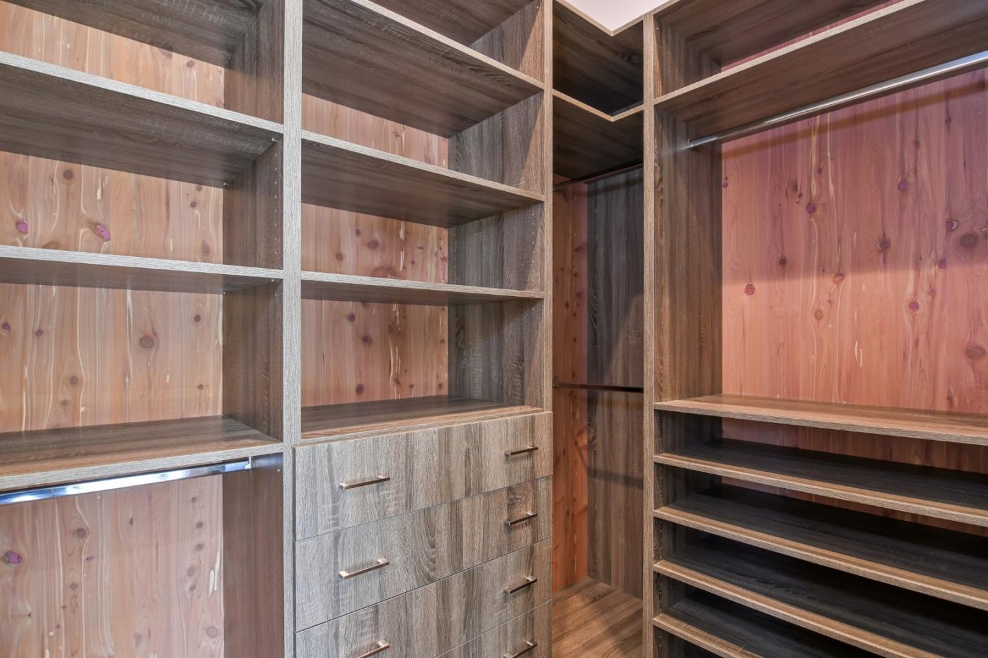 Detail Gallery Image 33 of 48 For 1505 Wedgewood Dr, Hillsborough,  CA 94010 - 4 Beds | 4/1 Baths