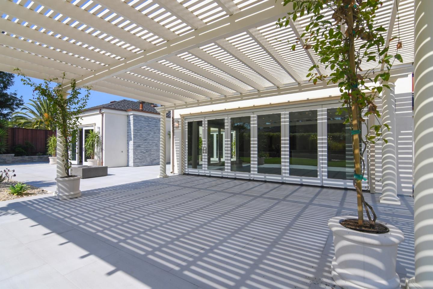 Detail Gallery Image 35 of 48 For 1505 Wedgewood Dr, Hillsborough,  CA 94010 - 4 Beds | 4/1 Baths
