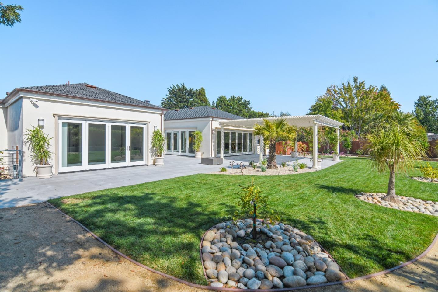 Detail Gallery Image 38 of 48 For 1505 Wedgewood Dr, Hillsborough,  CA 94010 - 4 Beds | 4/1 Baths