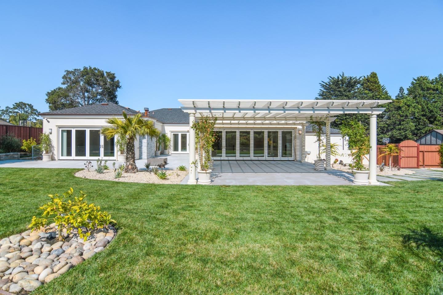 Detail Gallery Image 40 of 48 For 1505 Wedgewood Dr, Hillsborough,  CA 94010 - 4 Beds | 4/1 Baths
