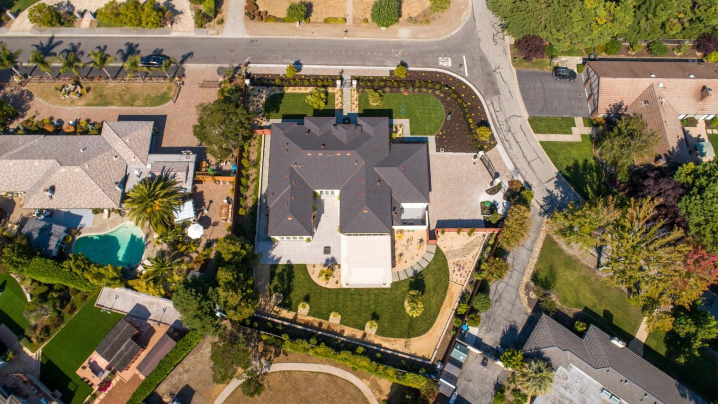 Detail Gallery Image 47 of 48 For 1505 Wedgewood Dr, Hillsborough,  CA 94010 - 4 Beds | 4/1 Baths