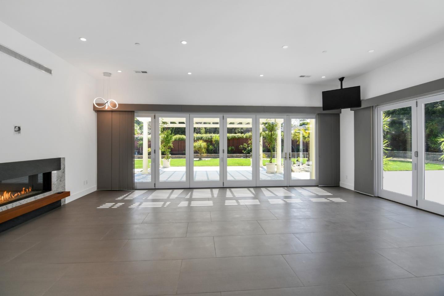 Detail Gallery Image 7 of 48 For 1505 Wedgewood Dr, Hillsborough,  CA 94010 - 4 Beds | 4/1 Baths