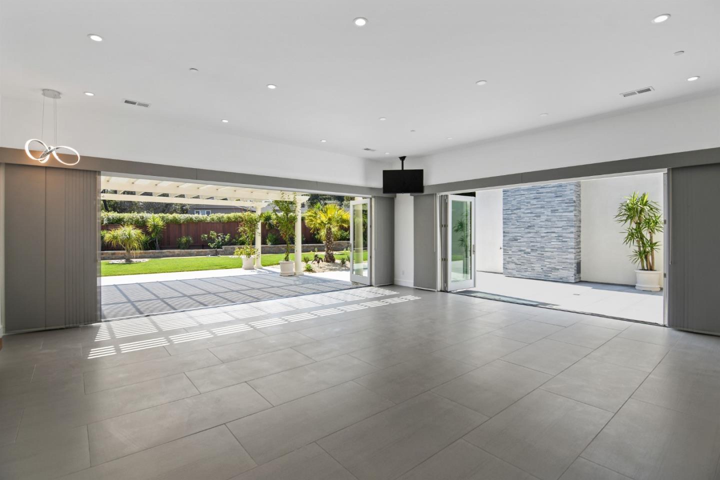 Detail Gallery Image 9 of 48 For 1505 Wedgewood Dr, Hillsborough,  CA 94010 - 4 Beds | 4/1 Baths